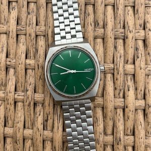 Nixon Watch - Minimal - The Time Teller